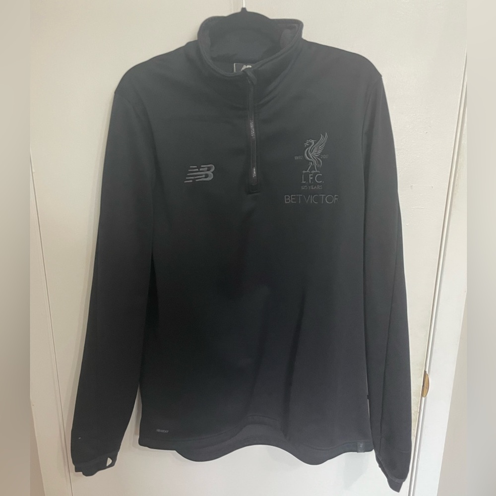 Liverpool FC - New Balance size L